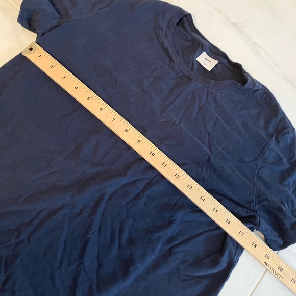 KOTN blue short sleeve T-shirt. - Picture 4 of 5